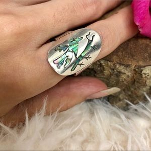 ❌SOLD on Mercari❌ Vintage 925 PBL abalone hummingbird ring